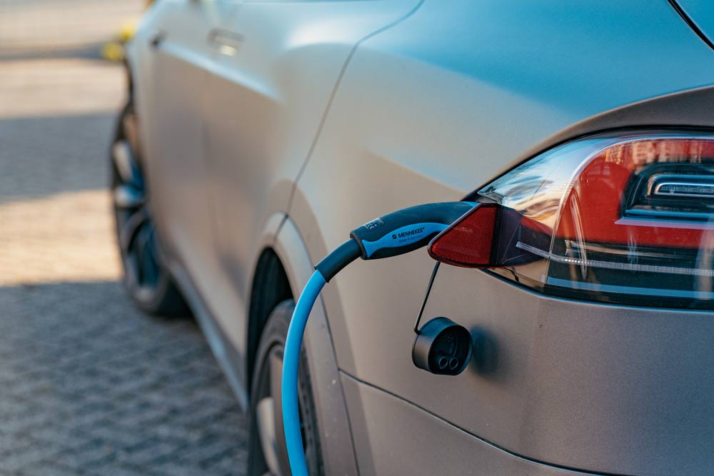 Coche híbrido o eléctrico